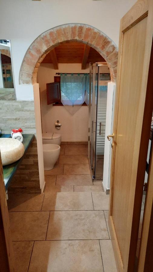 הוילה לוצ'יניאנו Il Casale Di Lucullo מראה חיצוני תמונה