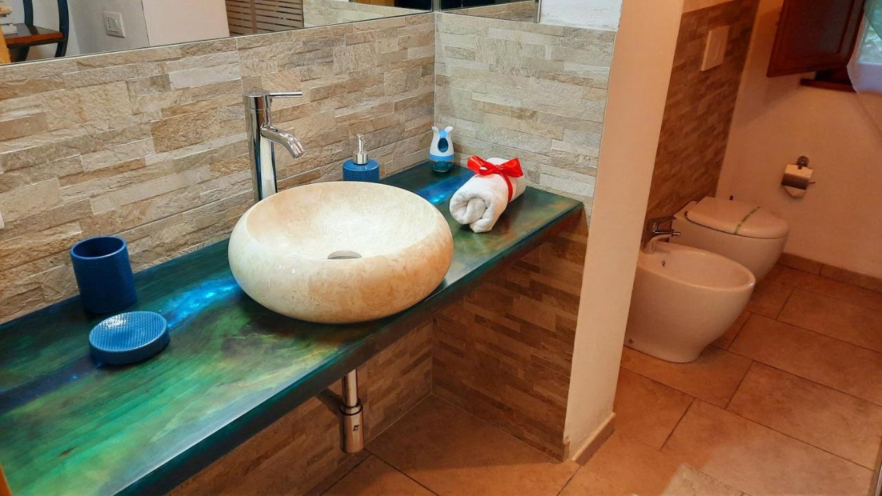 הוילה לוצ'יניאנו Il Casale Di Lucullo מראה חיצוני תמונה