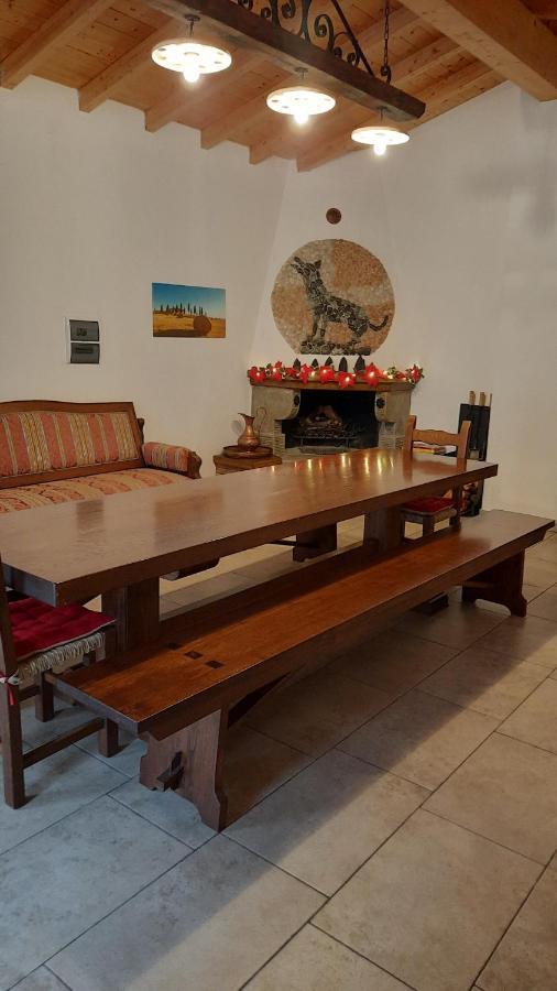 הוילה לוצ'יניאנו Il Casale Di Lucullo מראה חיצוני תמונה