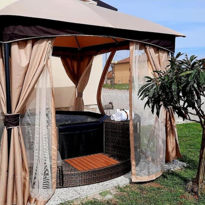 הוילה לוצ'יניאנו Il Casale Di Lucullo מראה חיצוני תמונה